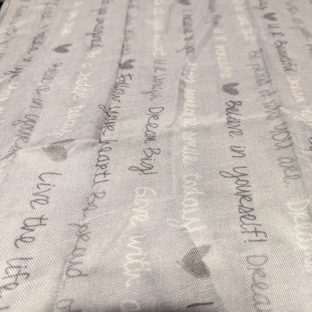 Thirty One Grey Unique Scarf